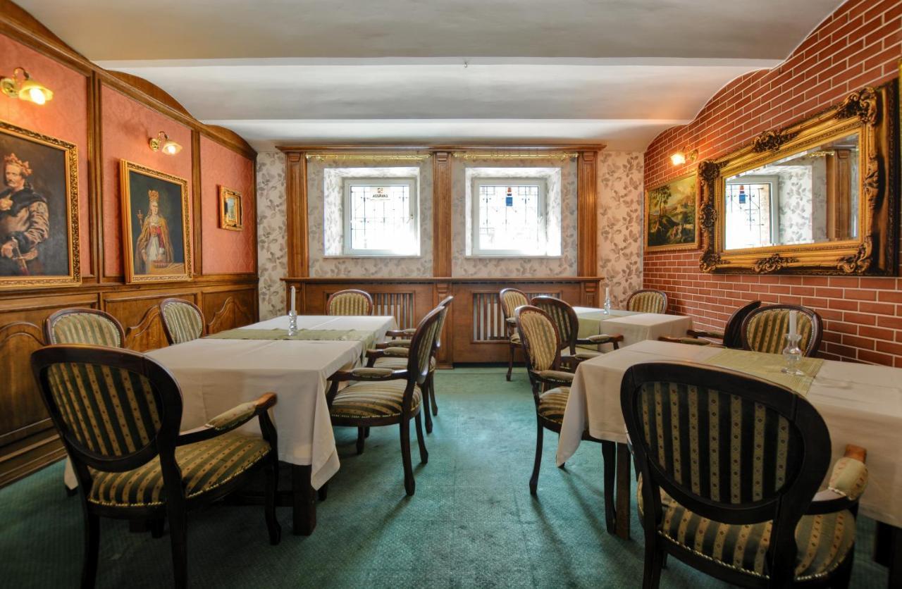 Hotel Jagielloński Sanok Eksteriør bilde